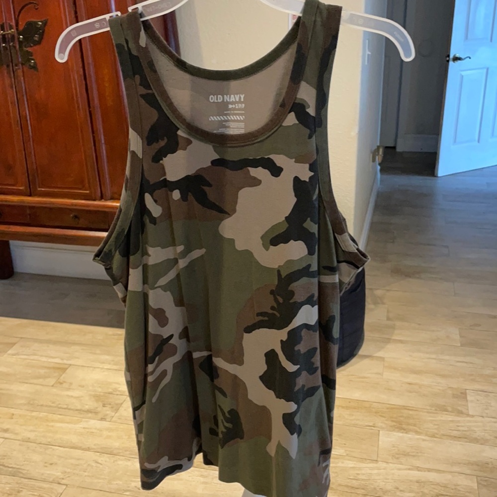 Old Navy Camo Tank Top Size Small